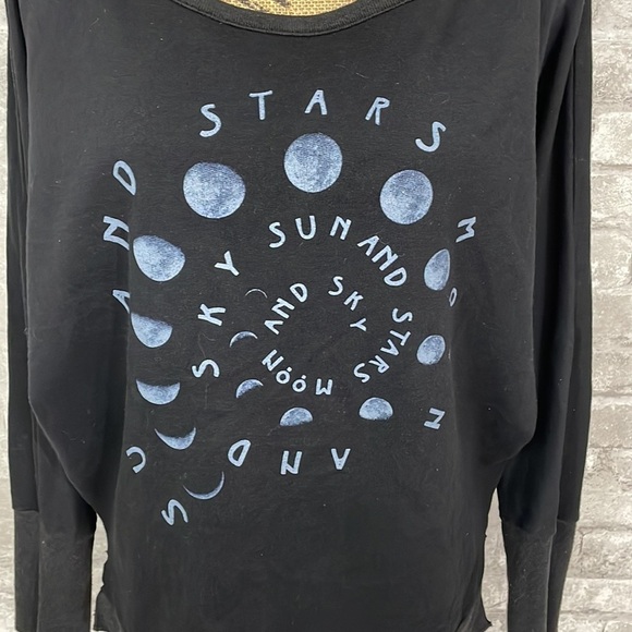Chaser Sun Moon and Stars Hi-Low Dolman Sweatshirt - Picture 3 of 7